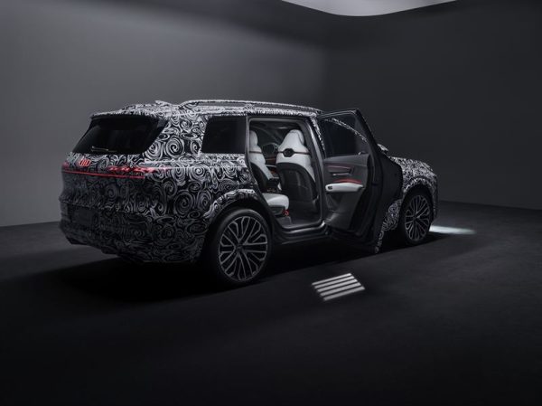 Audi Q9